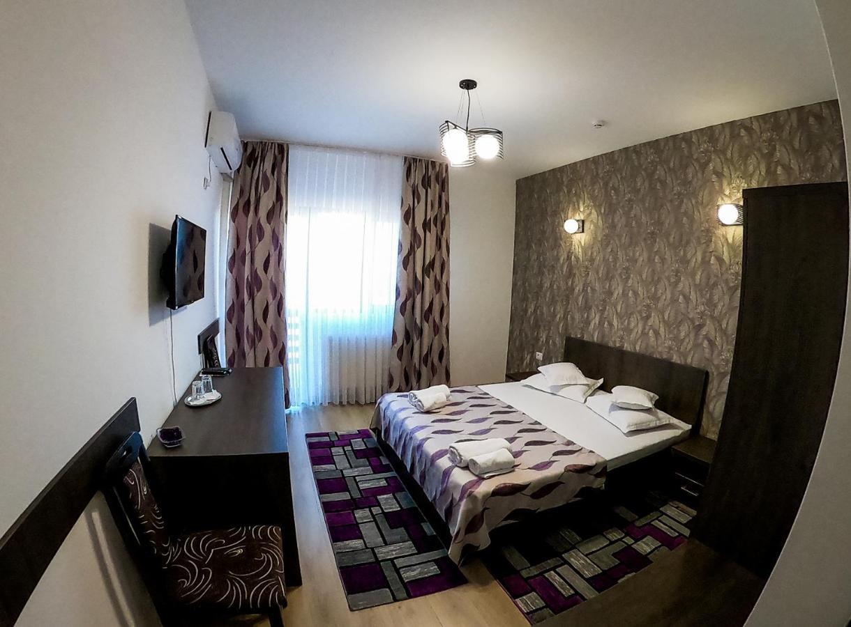 Motel Infinit Târgu Jiu Exteriör bild
